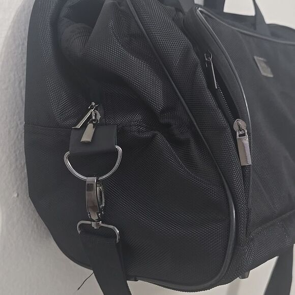 Hugo Boss Black Duffel Bag w/ Shoulder Strap - Picture 3 of 13